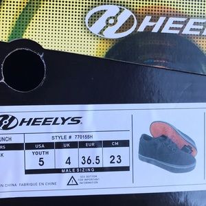 Heelys black canvas new